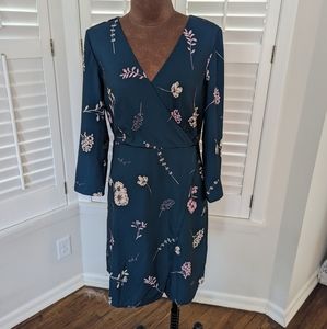 Lark & Ro Faux wrap dress size 8